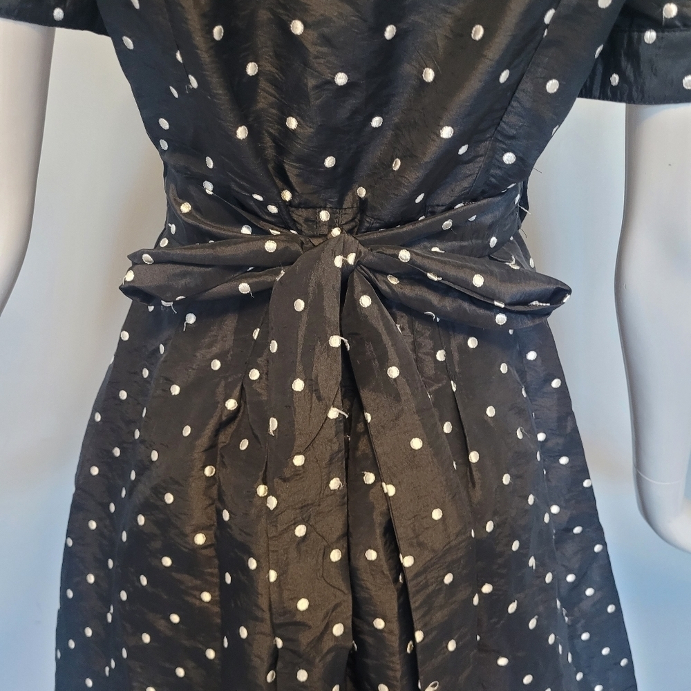 Modcloth Yumi Embroidered Polka Dot Wrap Dress, VGUC, Size L - Picture 6 of 9